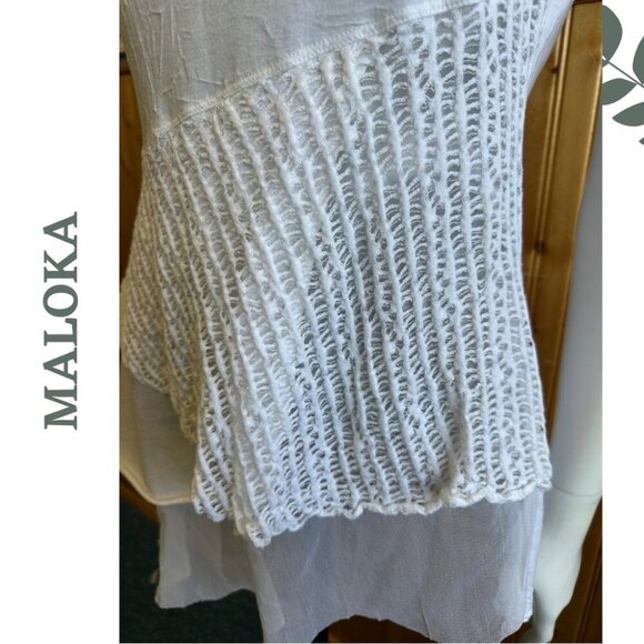 🛍️3/$40 Maloka White Sleeveless Tunic Knit Top Mixed Fabric Size 2 - Picture 5 of 6